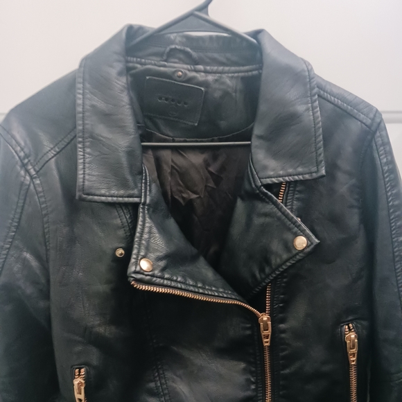 Women's Black Leather Jacket - Picture 2 of 10